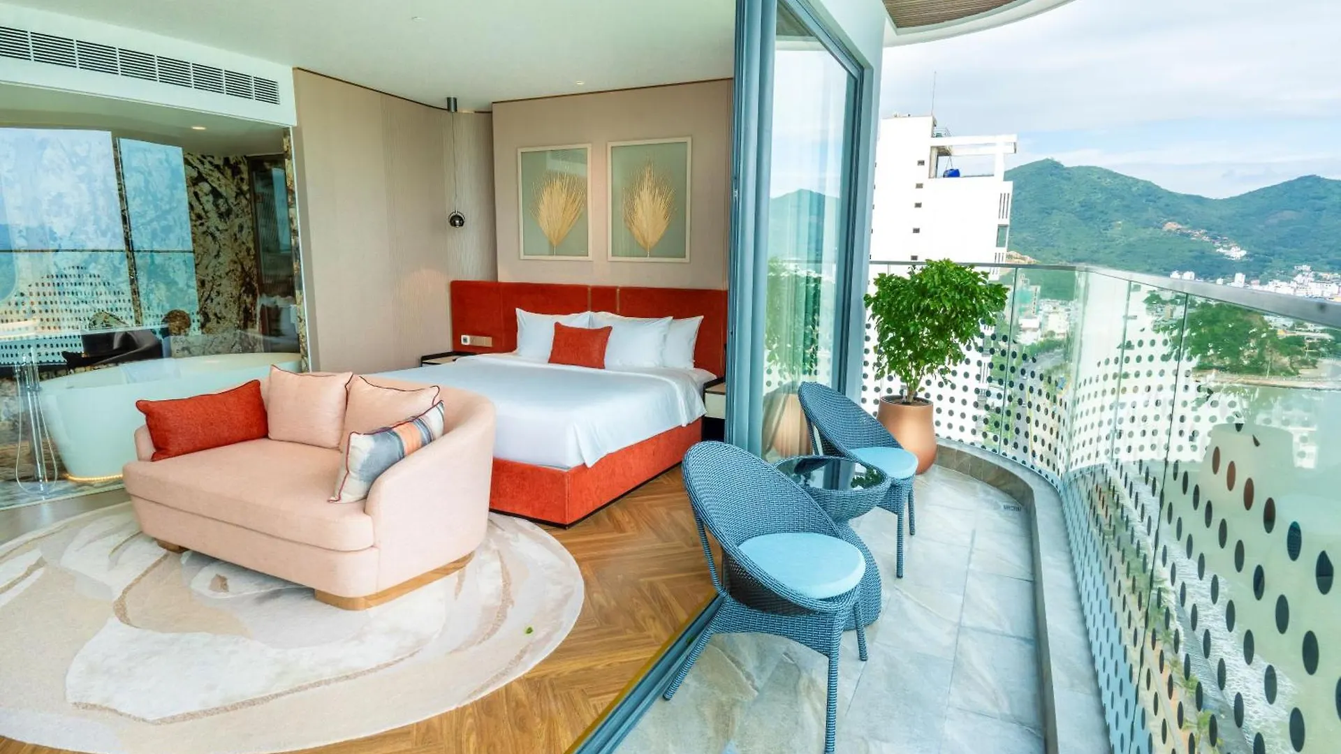 The Morning Glow Boutique Hotel Nha Trang 5*,  Vietnam