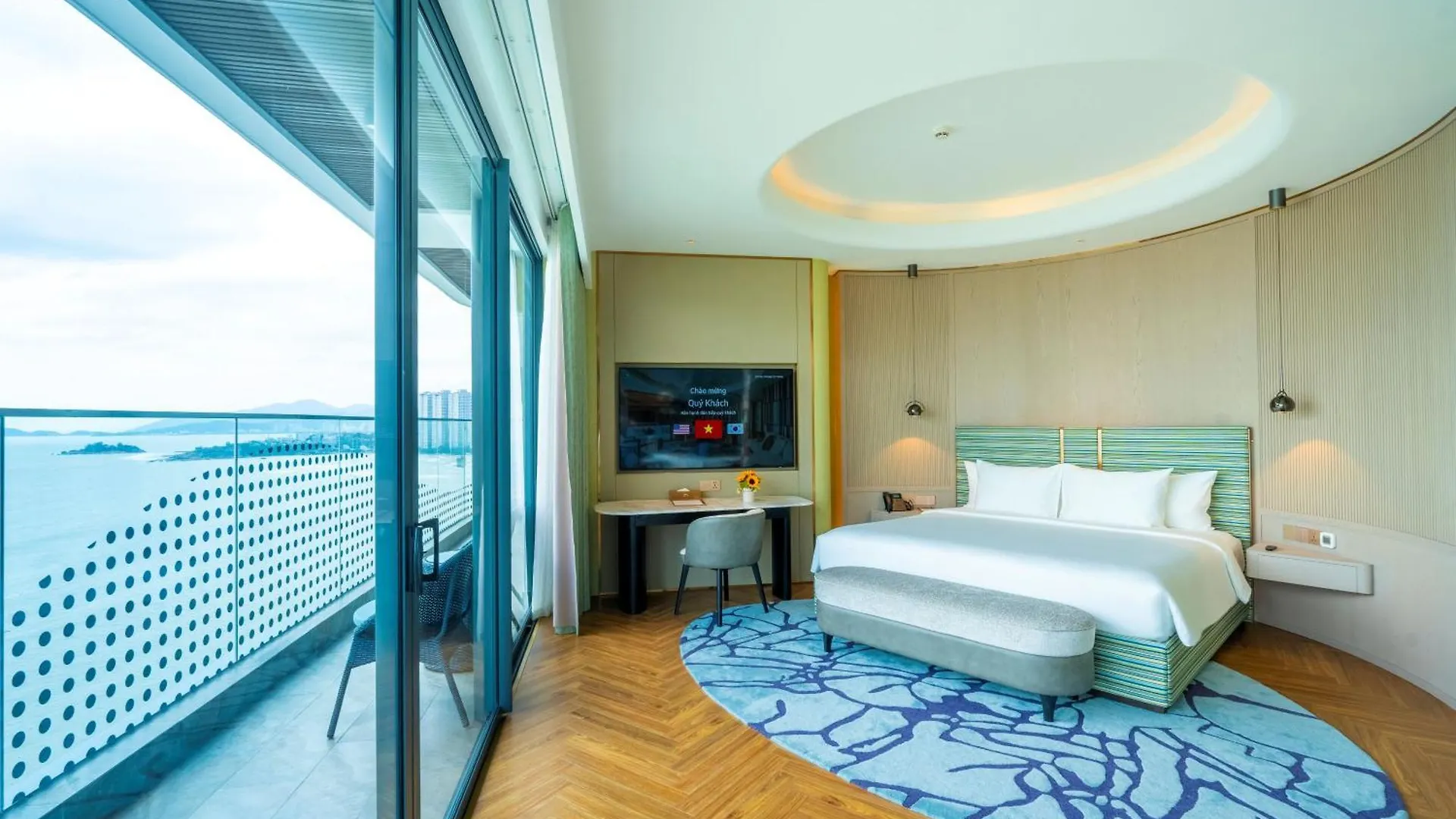 The Morning Glow Boutique Hotel Να Τρανγκ 5*,  Βιετνάμ