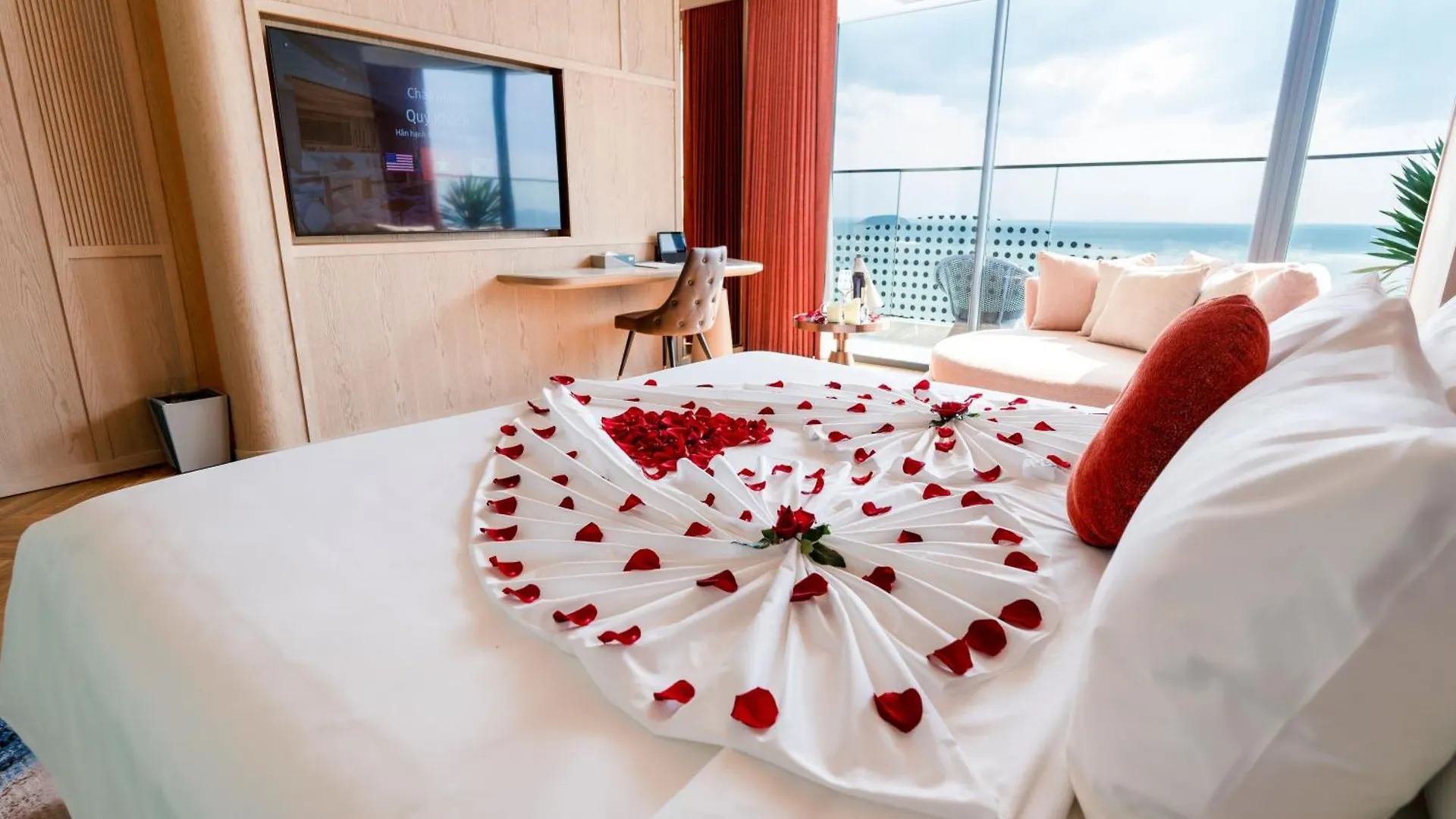 The Morning Glow Boutique Hotel Να Τρανγκ 5*,  Βιετνάμ